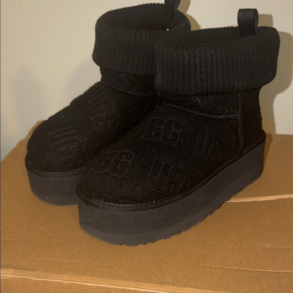 Ugg classic mini platform felted boots (black)